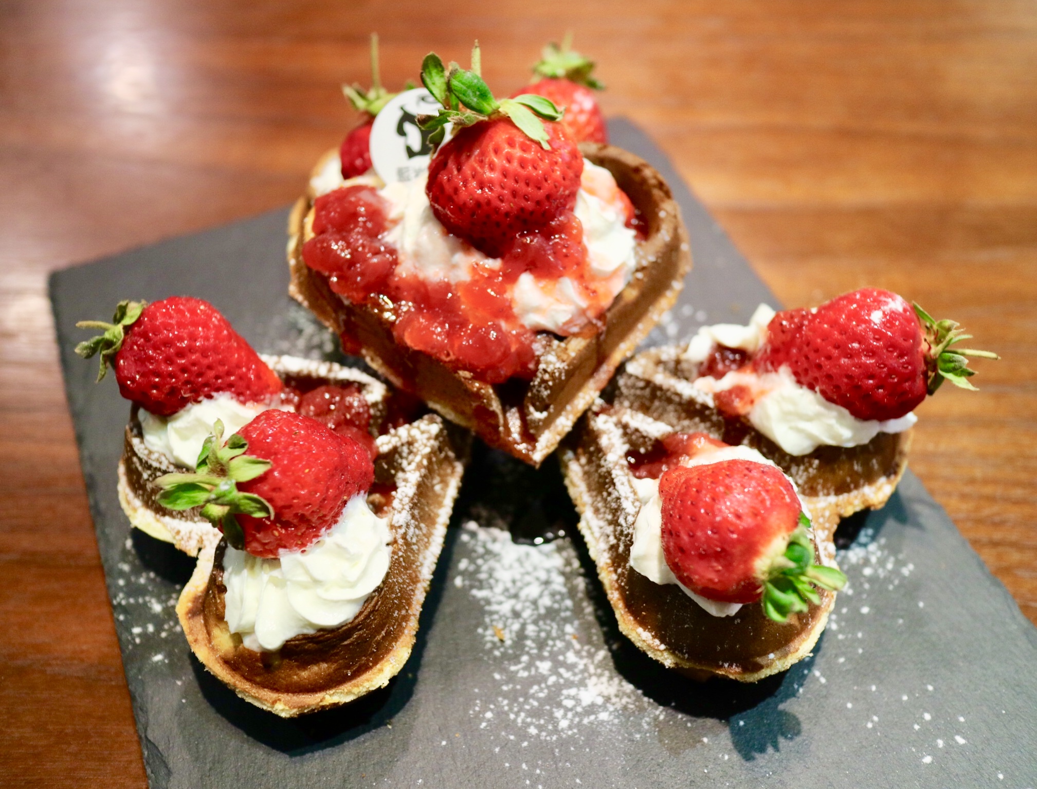 台北草莓鬆餅