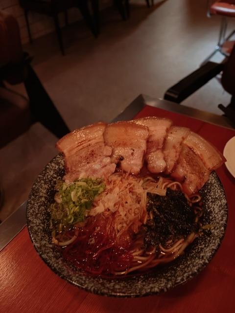 昔日大飯店普洱熟茶五花拉麵